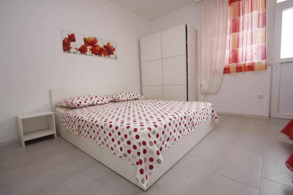 Apartments Lidus Макарска Номер фото